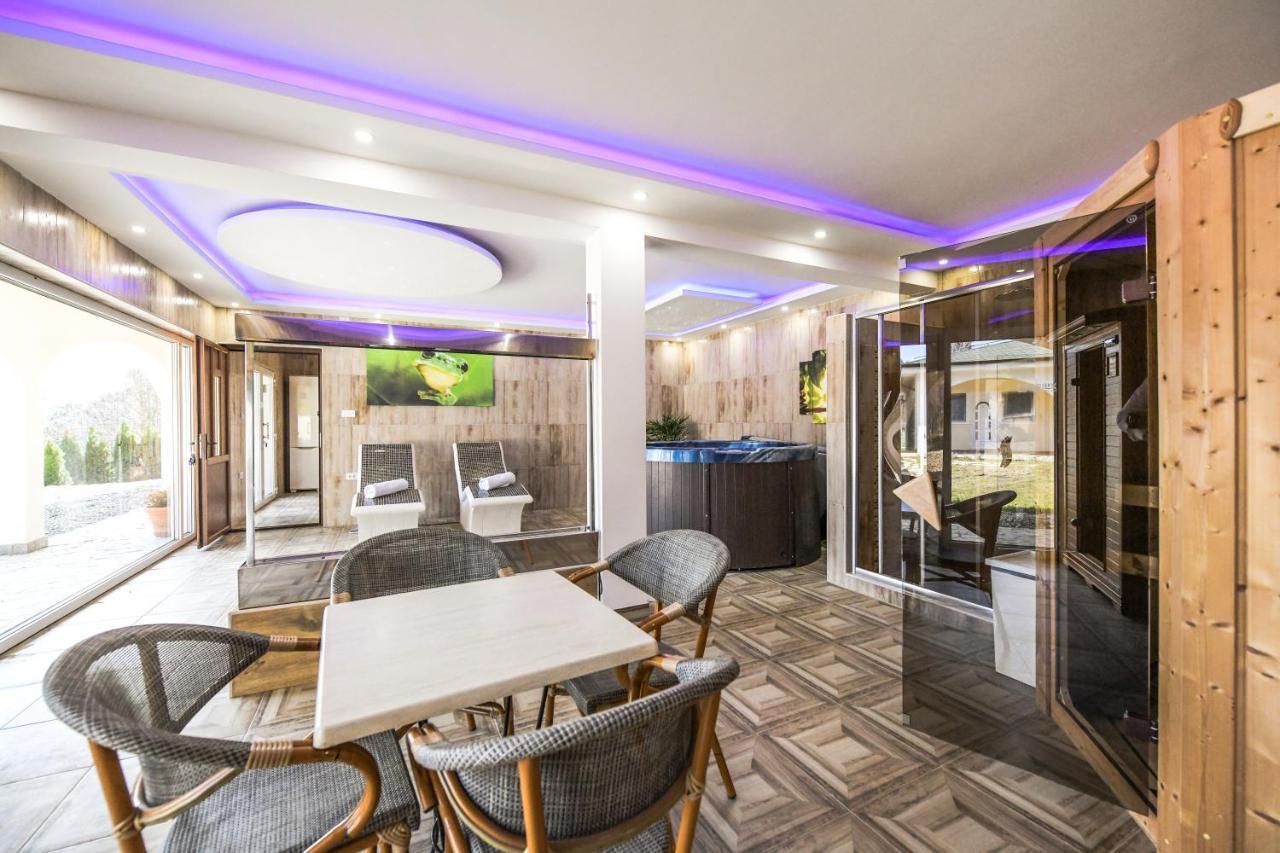 Suncani Breg Apartments Vrdnik Bagian luar foto