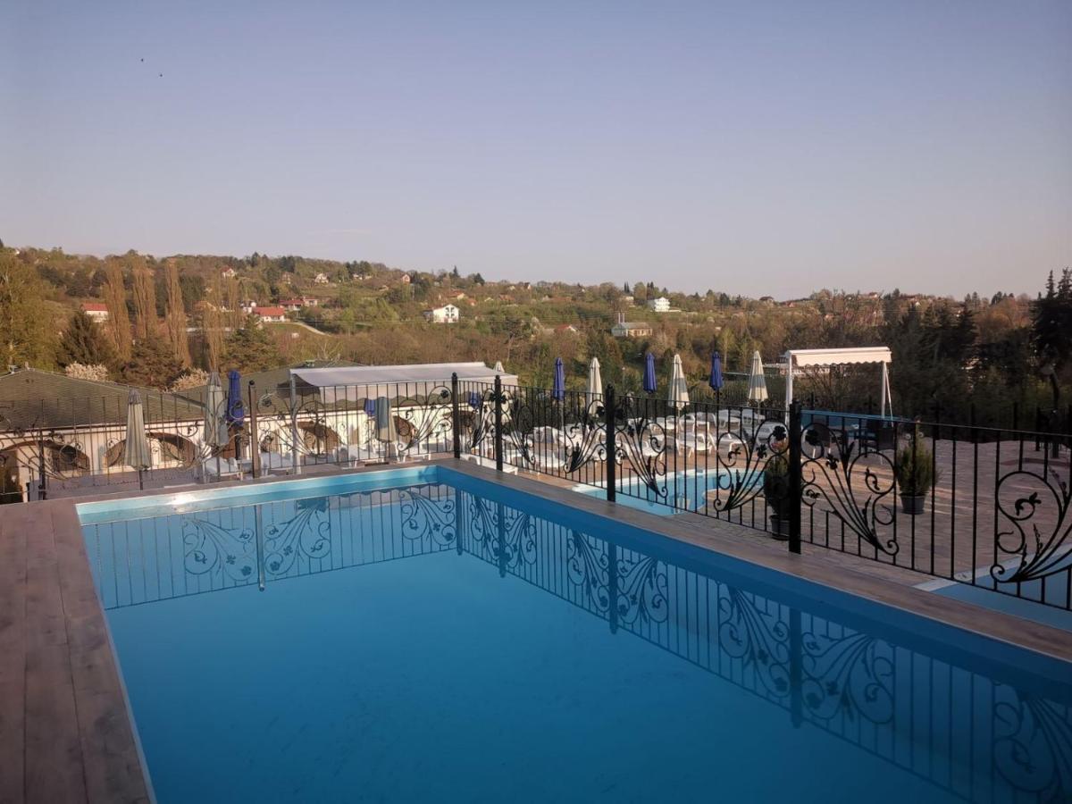 Suncani Breg Apartments Vrdnik Bagian luar foto